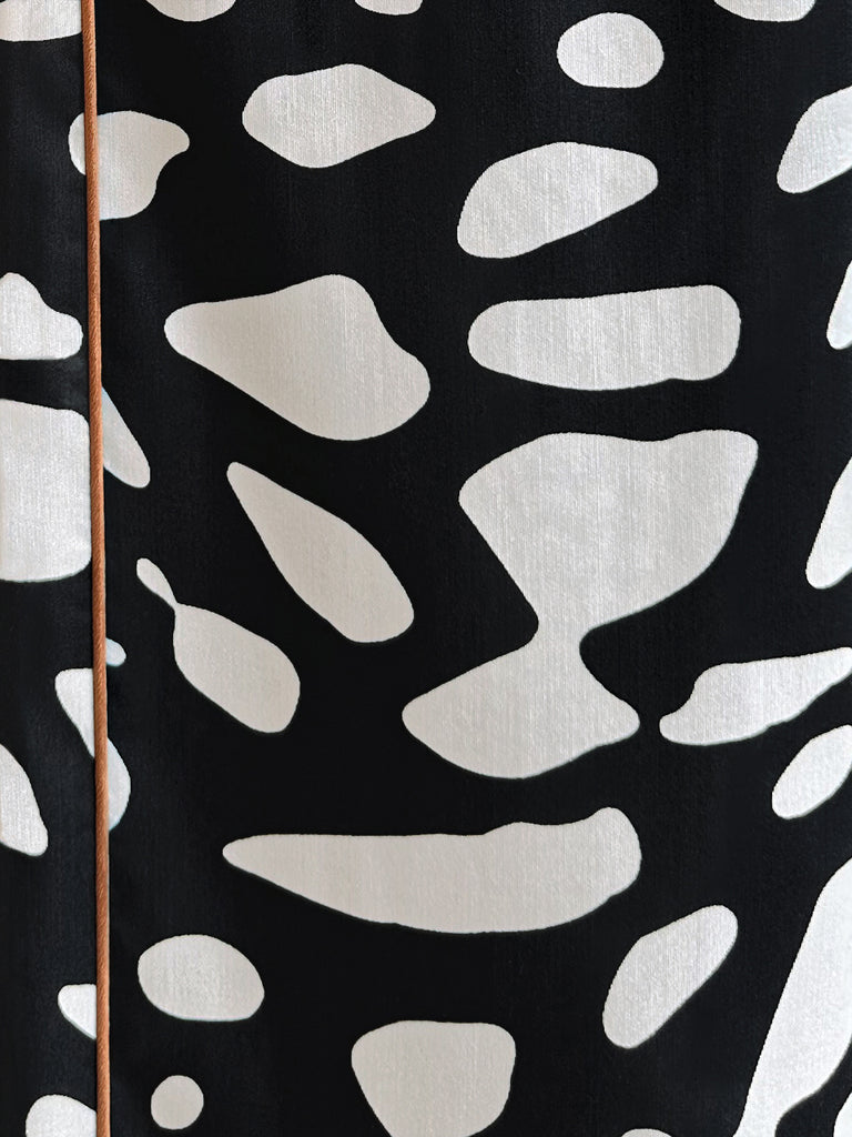 Final Sale! Mono Gradate Dots Contrast Piping Silky Cropped Trousers