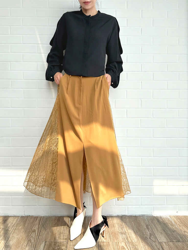 Last Chance! Black Pleated Pearly Buttons Slit Sleeves Cropped Blouse