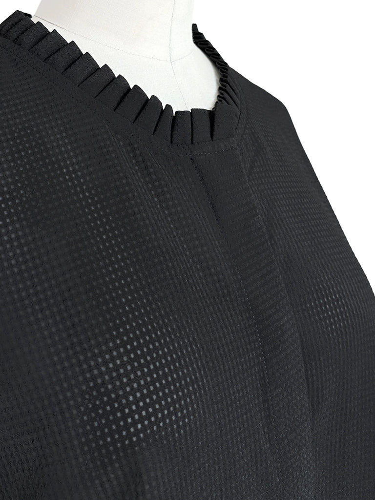 Last Chance! Black Pleated Pearly Buttons Slit Sleeves Cropped Blouse