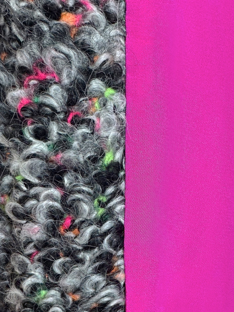 充滿活力的灰色環針織開襟蓬鬆短夾克