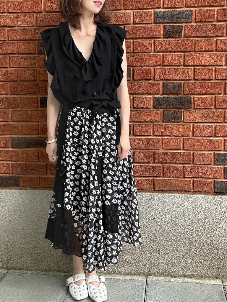 Last Chance! Black Lustrous Double Breasted Ruffles V-neck Crop Top