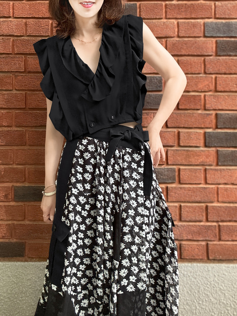 Last Chance! Black Lustrous Double Breasted Ruffles V-neck Crop Top