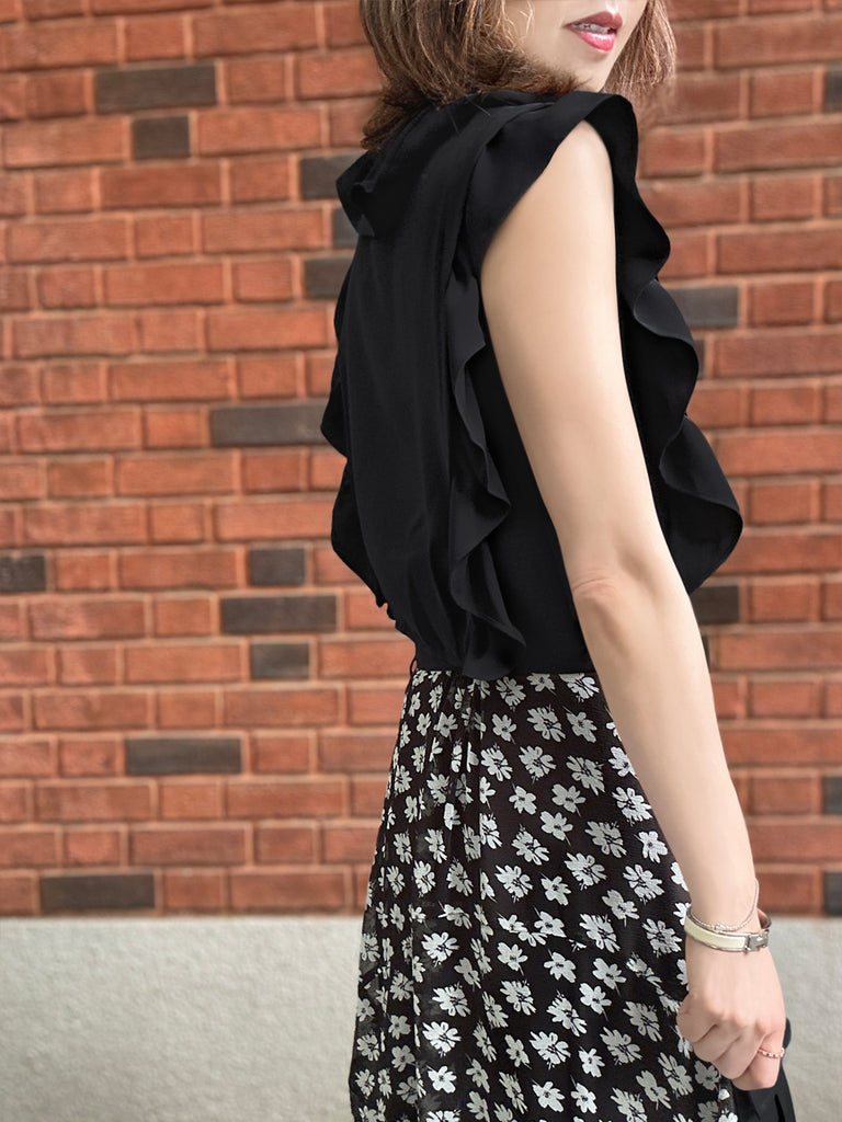 Last Chance! Black Lustrous Double Breasted Ruffles V-neck Crop Top