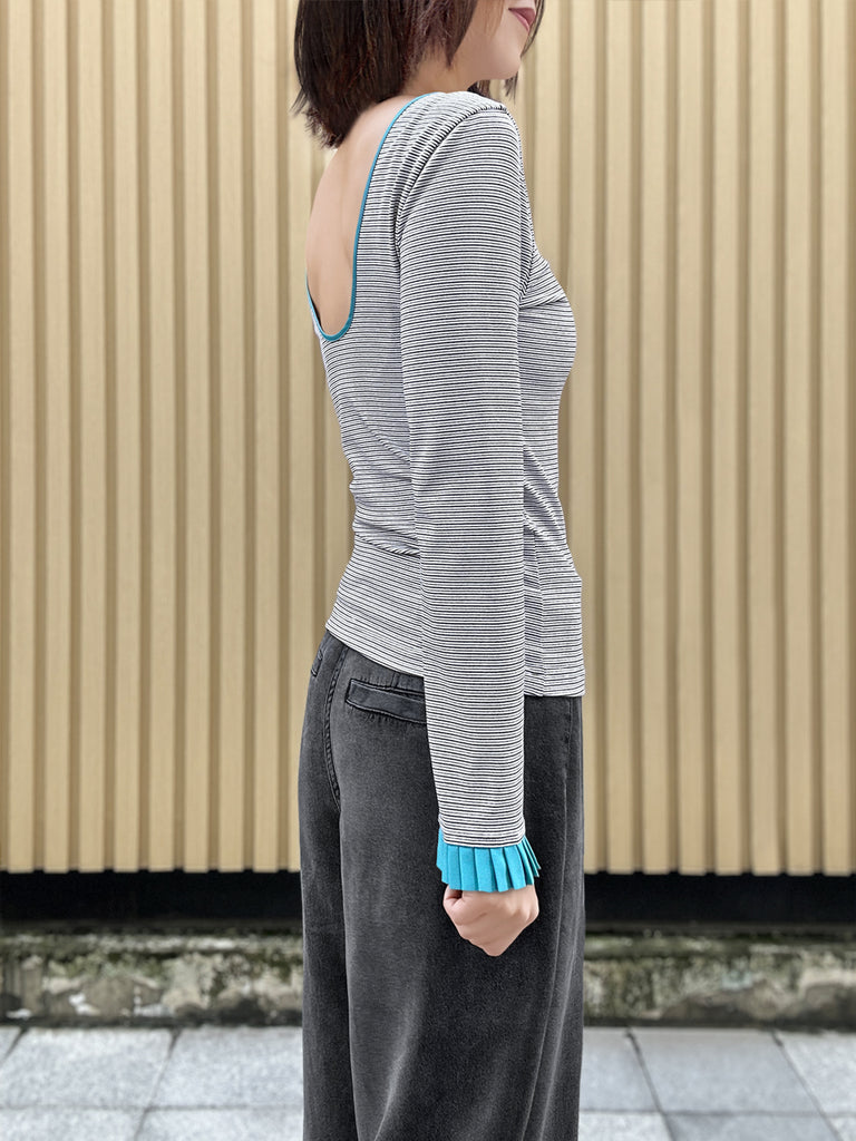 Final Sale! Black/ White Stripe Contrast Ruffle Cuff U-back Knit Top