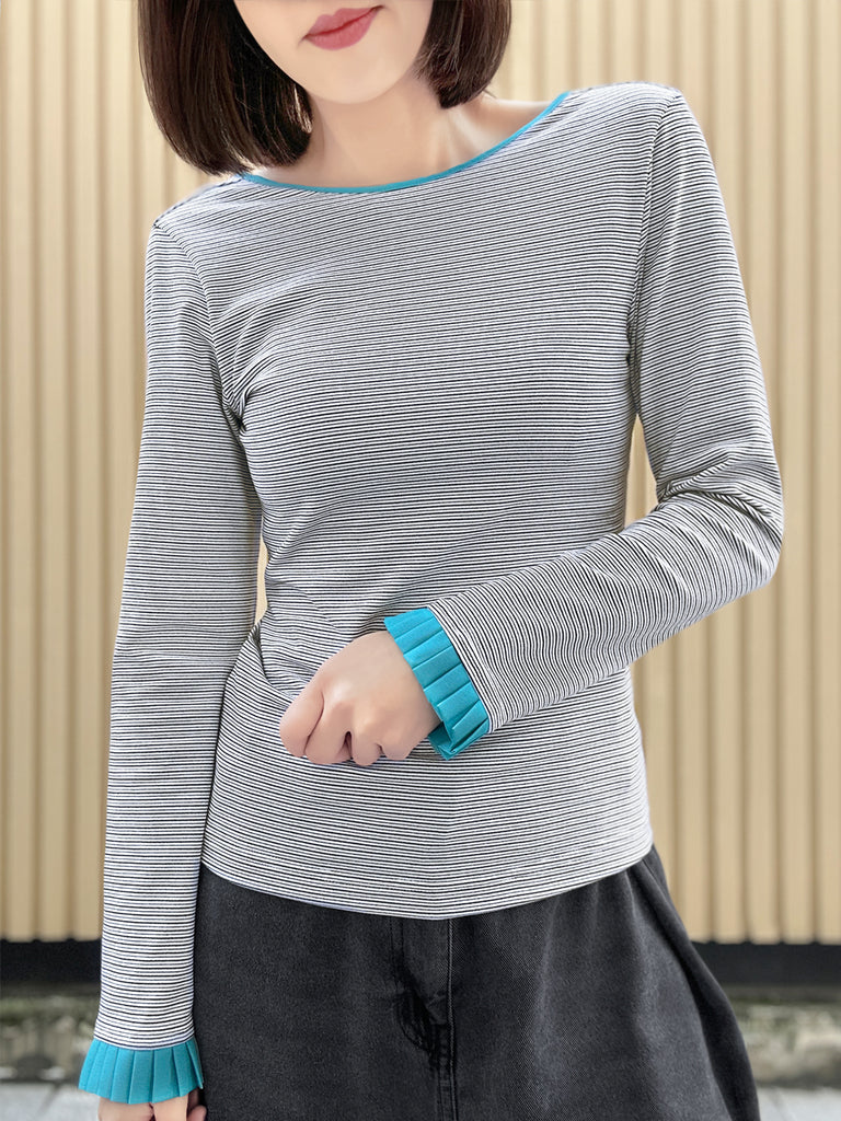 Final Sale! Black/ White Stripe Contrast Ruffle Cuff U-back Knit Top