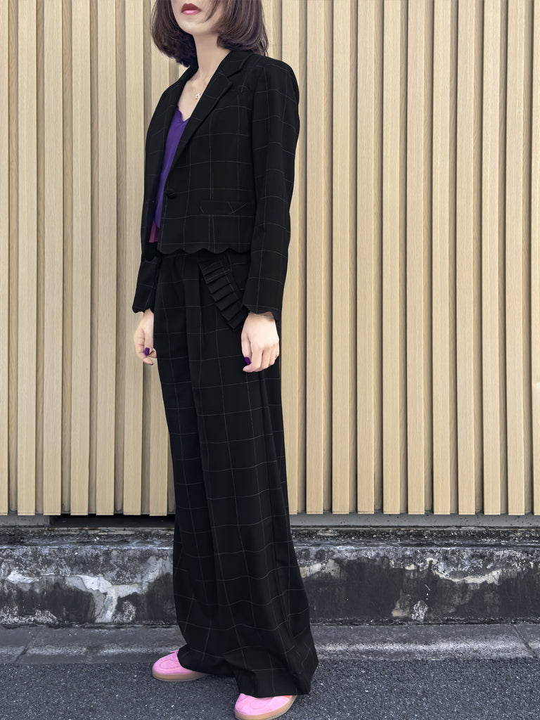 Black Checks Scallop Detail Cropped Boxy Blazer