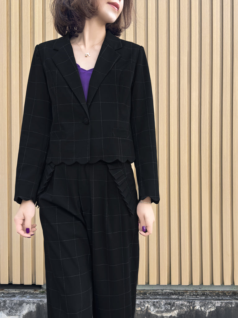 Black Checks Scallop Detail Cropped Boxy Blazer