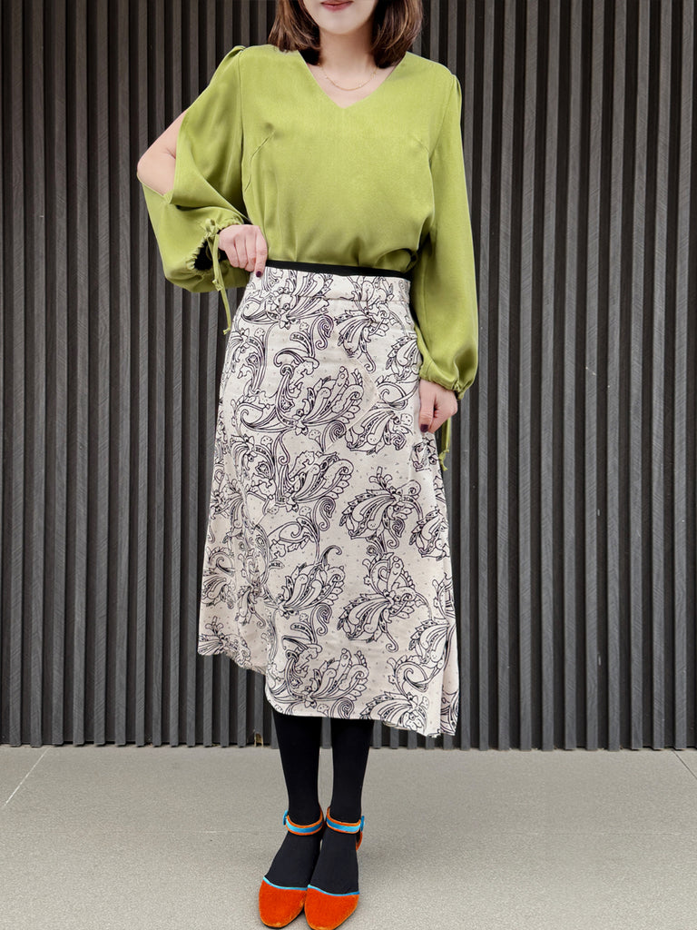 Pear Green Slit Sleeve Tie Cuffs V-neck Silky Blouse