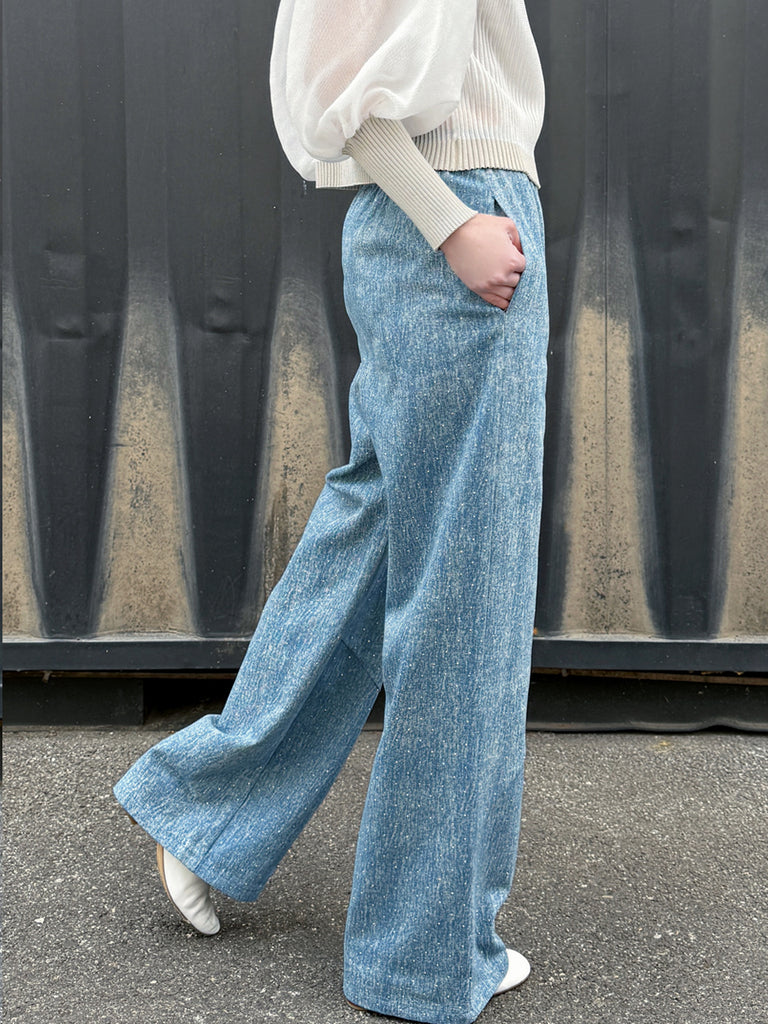 Blue Elastic Waist Structured Barrel-Leg Studded Jeans