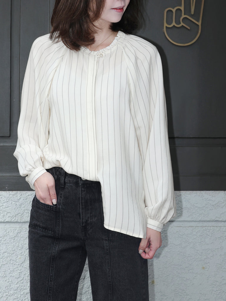 Classic Stripe Ruffle Collar Balloon Raglan Sleeve Silky Blouse