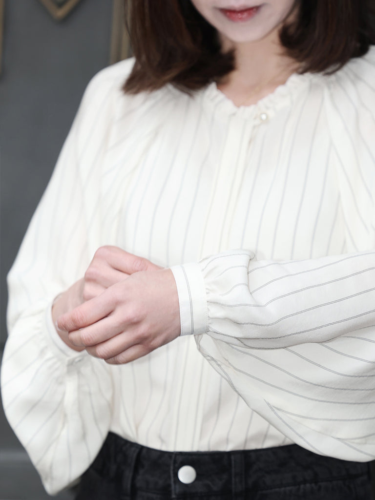 Classic Stripe Ruffle Collar Balloon Raglan Sleeve Silky Blouse