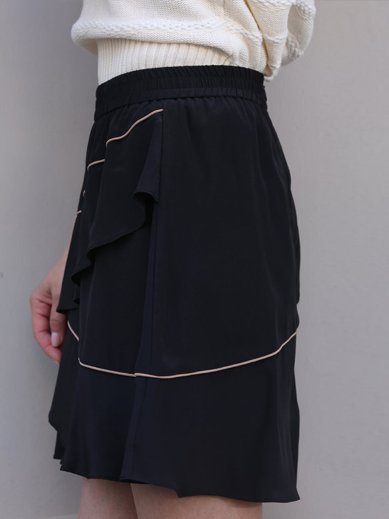Black Contrast Piping Tiered Ruffle Elastic Waist Short Skirt