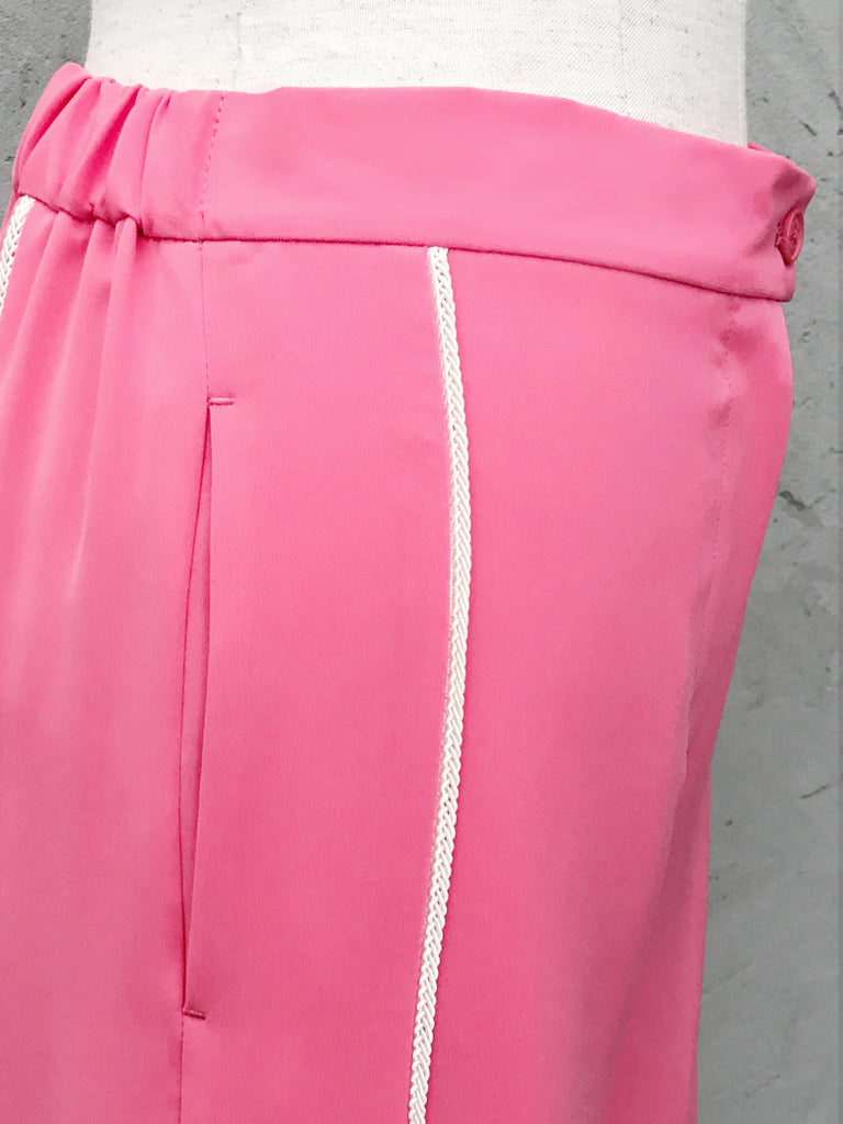 Pinky-Day! Edge Piping Cropped Pink Trousers