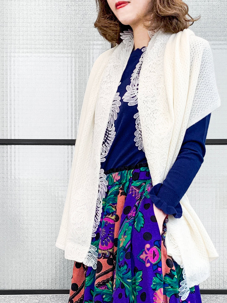 Surprise Sale! Ivory Embroidery Lace Trims Pure Luxe Cashmere Wrap