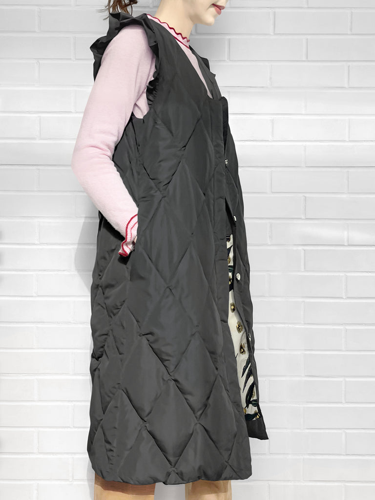 驚喜促銷!深灰色褶邊肩長款絎縫羽絨馬甲