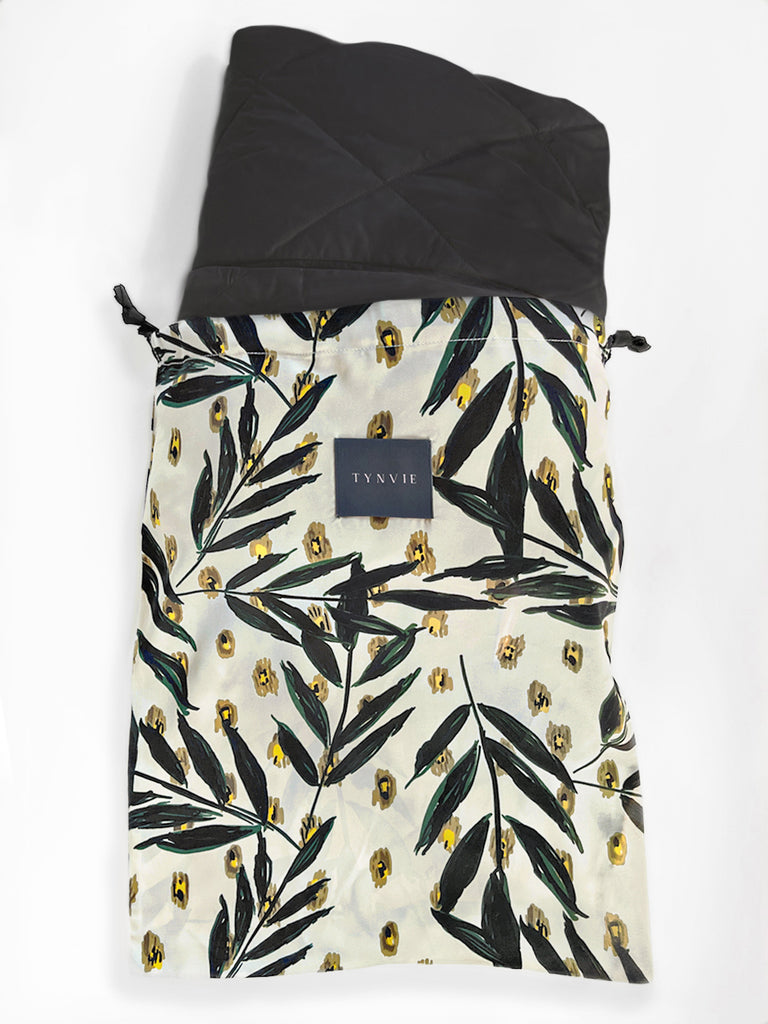 驚喜促銷!深灰色褶邊肩長款絎縫羽絨馬甲