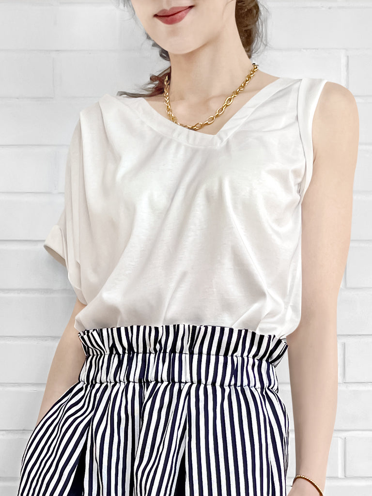 SPECIAL! White Asymmetric Neck Roll Sleeve Tee