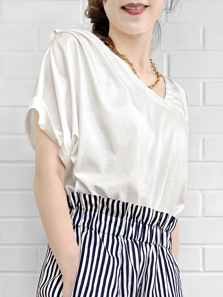 SPECIAL! White Asymmetric Neck Roll Sleeve Tee