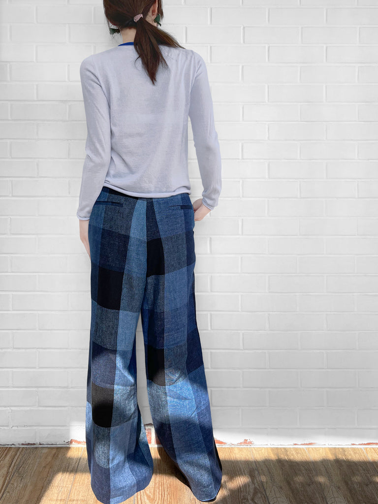 最後的機會!柔和藍色撞色邊美利奴羊毛毛衣