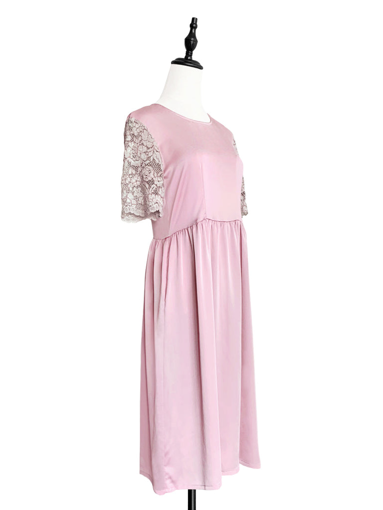 特別的!淺粉紅色蕾絲袖撞色緞面中長連身裙