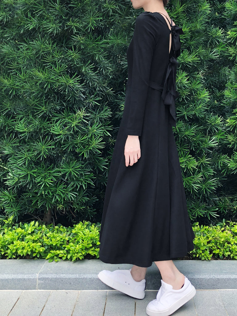 最後促銷!經典黑色後繫帶棉混紡長連身裙