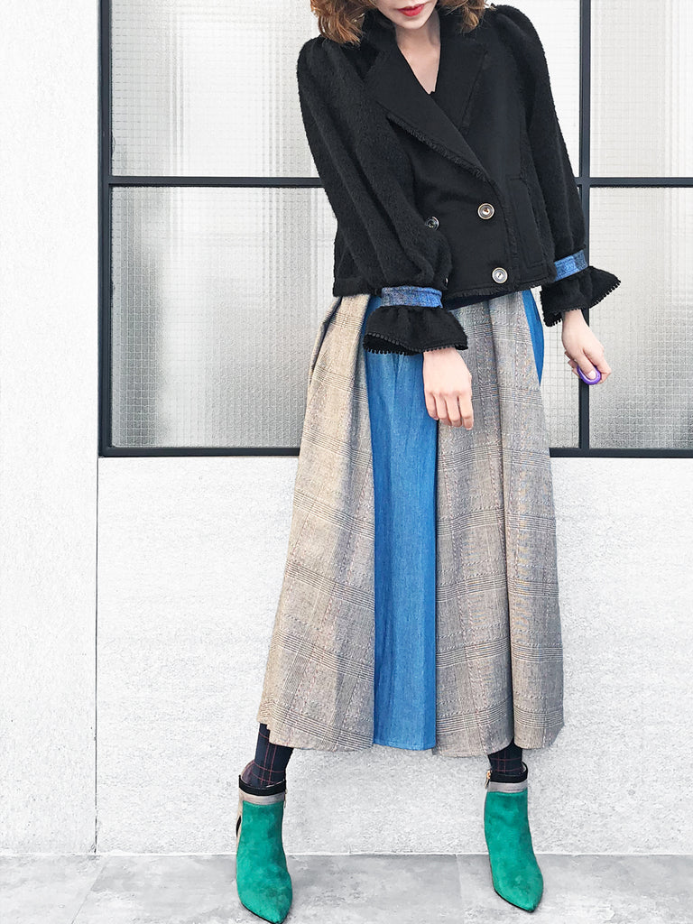 Last Chance! Black Tonal Woollen Furry Sleeves Short Trench Coat