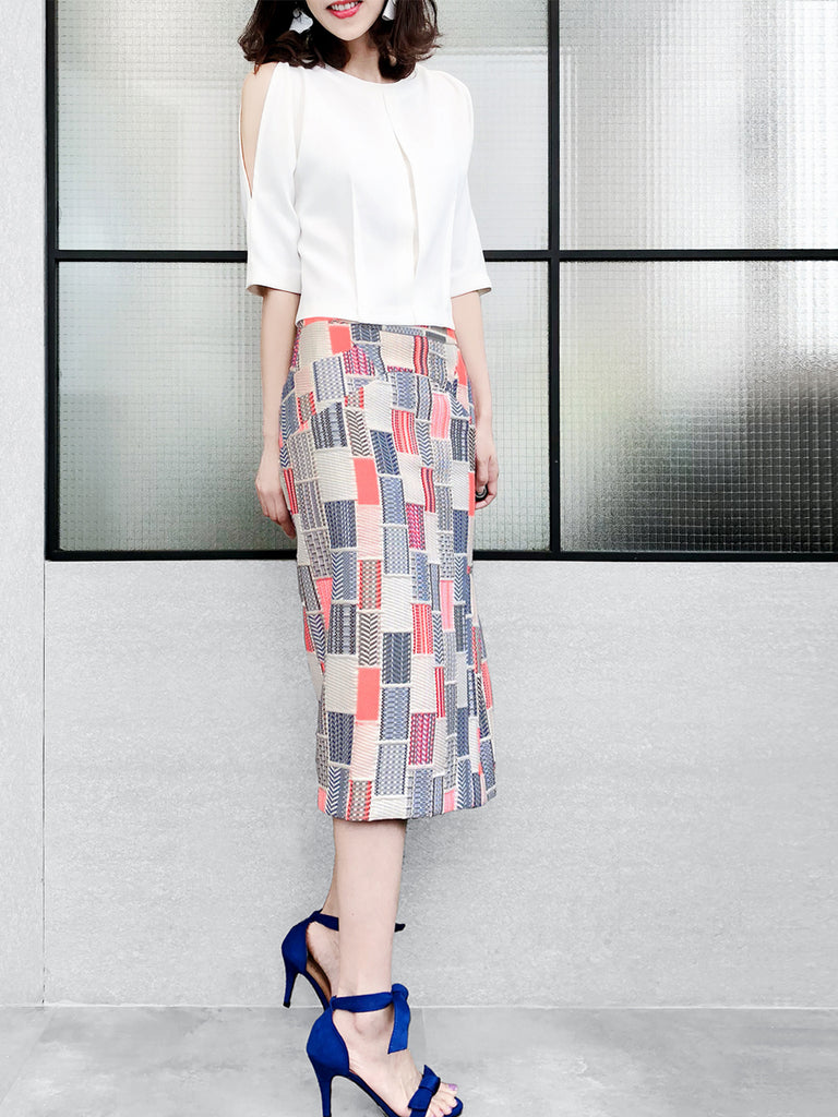 Surprise Sale! Ivory Stitches Pattern Single Pleat Pencil Skirt