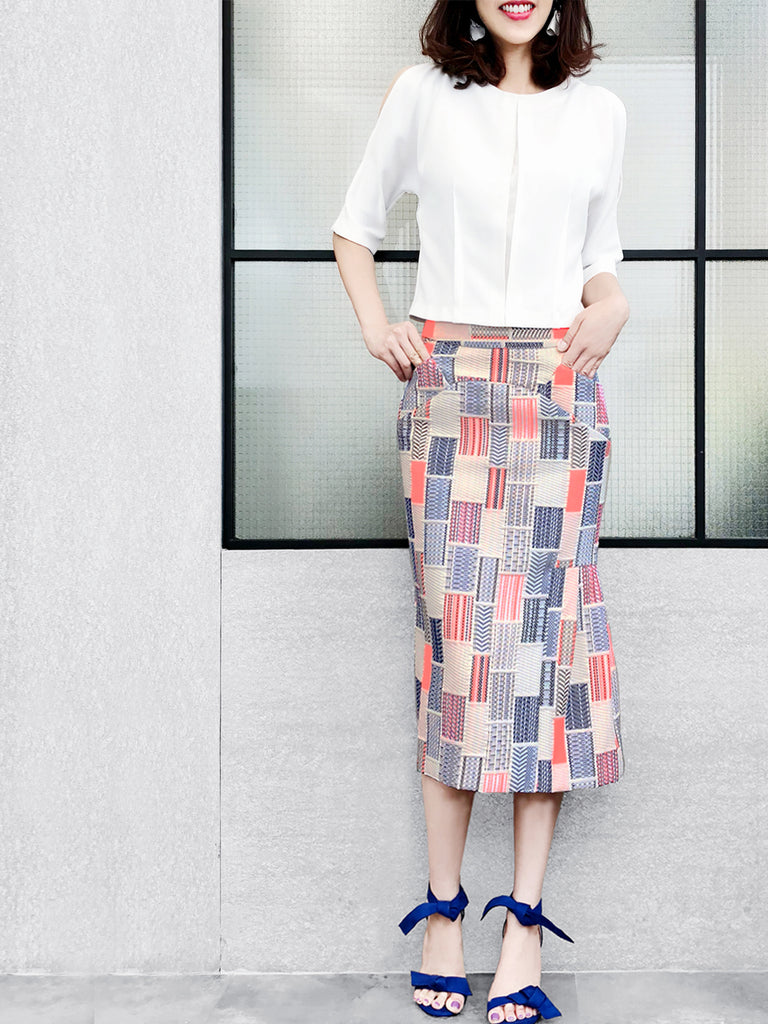 Surprise Sale! Ivory Stitches Pattern Single Pleat Pencil Skirt