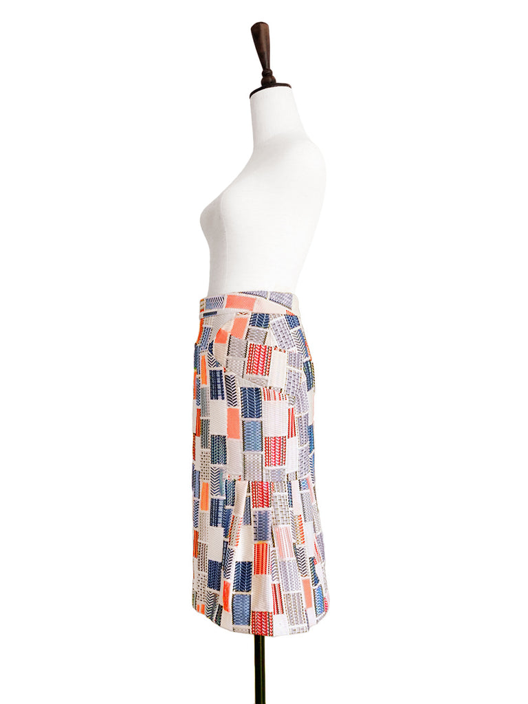 Surprise Sale! Ivory Stitches Pattern Single Pleat Pencil Skirt