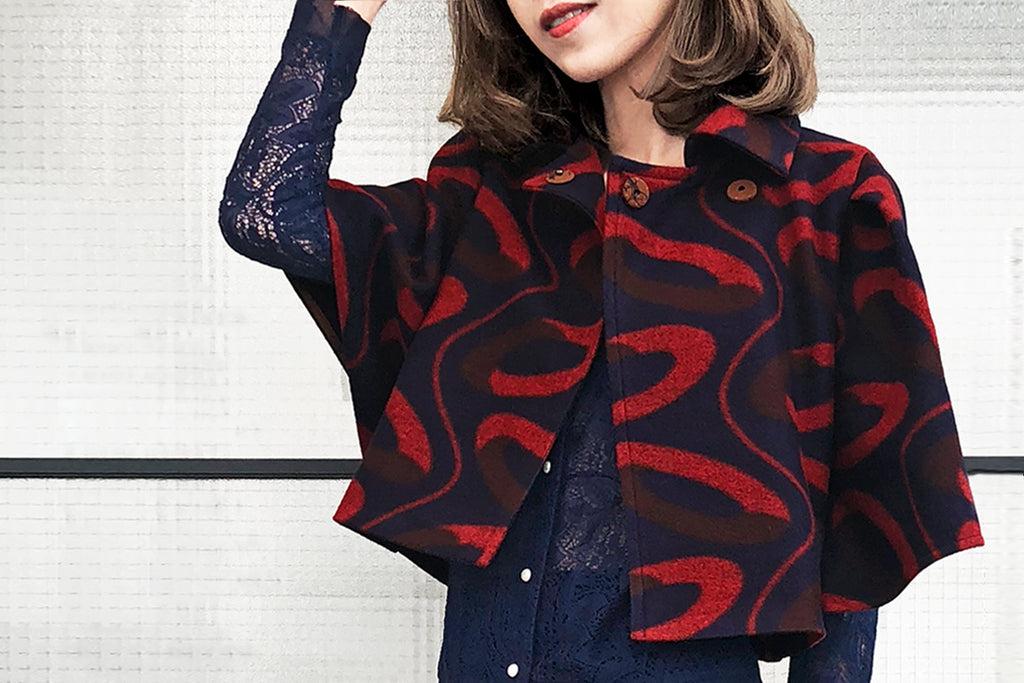 最後的機會!標誌性海軍紅印花羊毛混紡斗篷