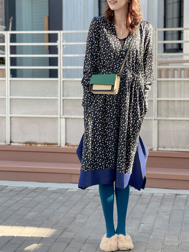 驚喜促銷!花卉印花絲質拼接 V 領手帕連身裙