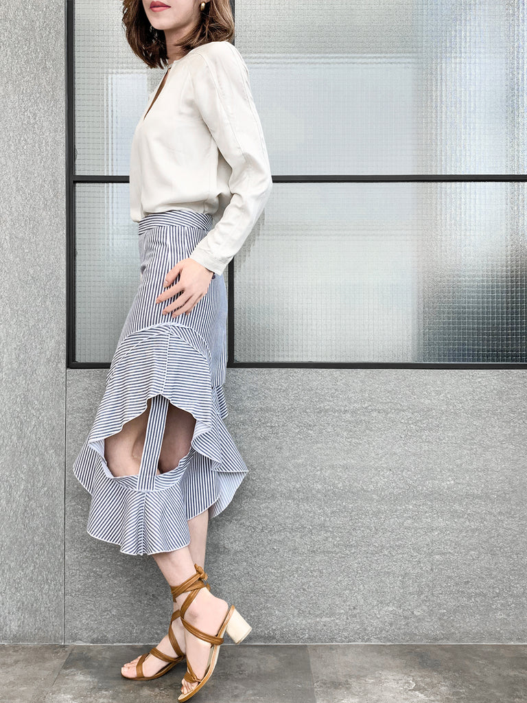 驚喜促銷!藍灰色搭配白色條紋荷葉邊鏤空半身裙