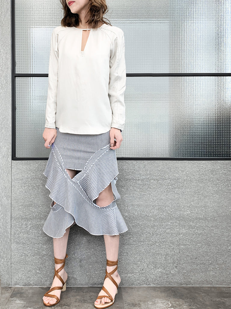驚喜促銷!藍灰色搭配白色條紋荷葉邊鏤空半身裙