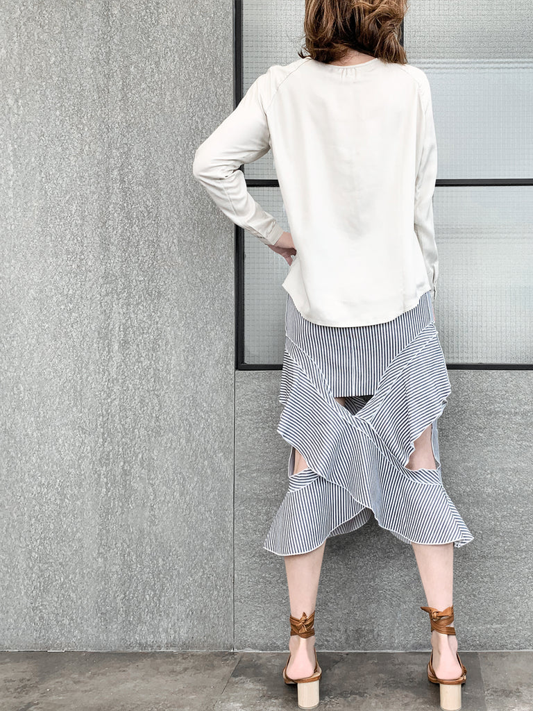 驚喜促銷!藍灰色搭配白色條紋荷葉邊鏤空半身裙