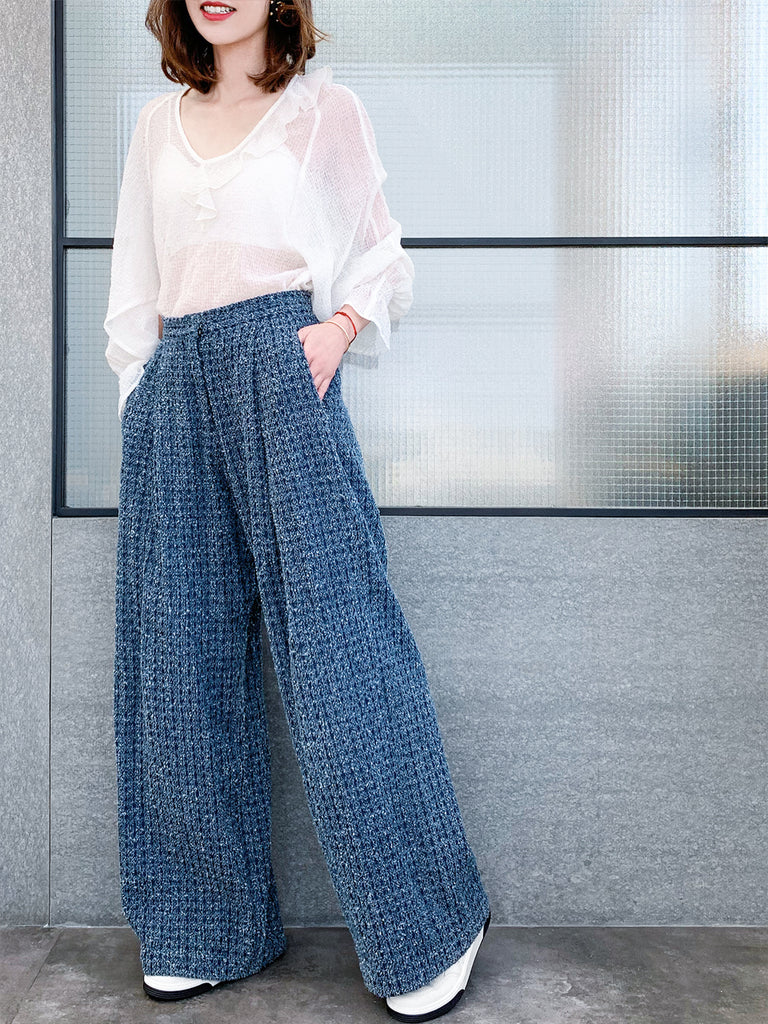 Surprise Sale! White Textural Pattern Slit Sleeve Satin Silky Ruffle Blouse