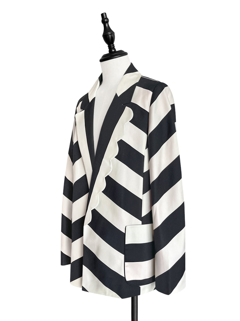 驚喜促銷!大膽條紋扇貝翻領寬鬆版型前開襟西裝外套