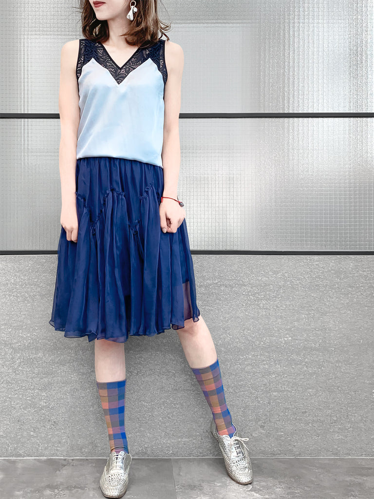 驚喜促銷!寶藍色及膝 A 字絲質荷葉邊半身裙