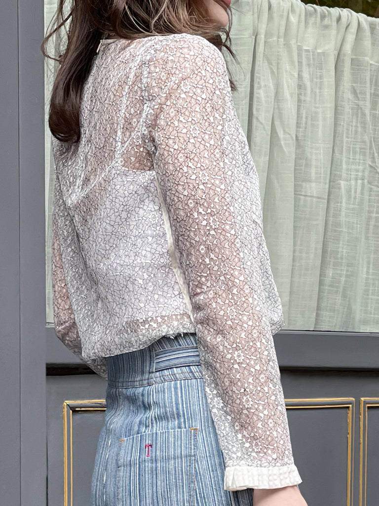 驚喜促銷!白色花朵荷葉袖口網狀蕾絲上衣