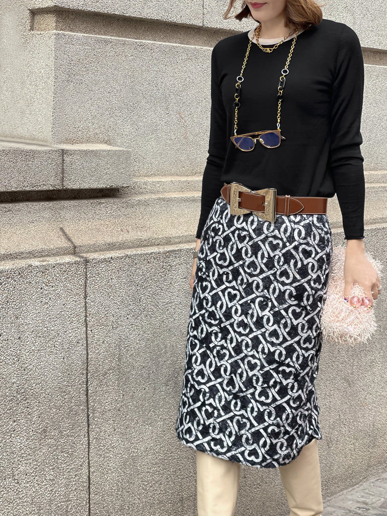 驚喜促銷!毛茸茸印花鉚釘後背褶襉直筒裙