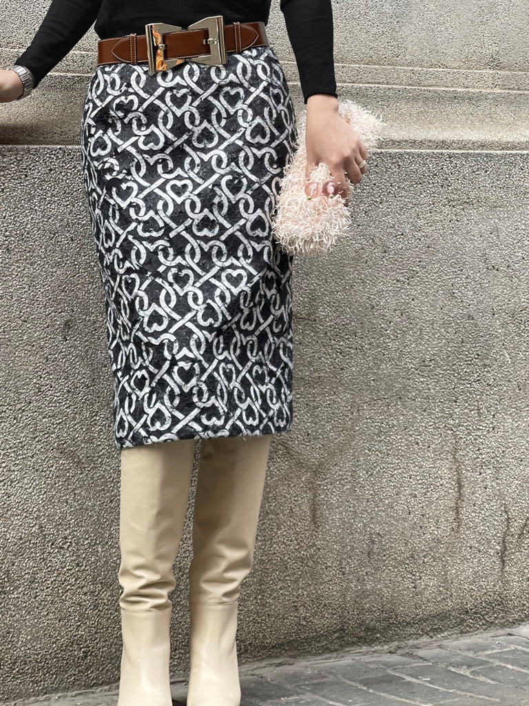 驚喜促銷!毛茸茸印花鉚釘後背褶襉直筒裙