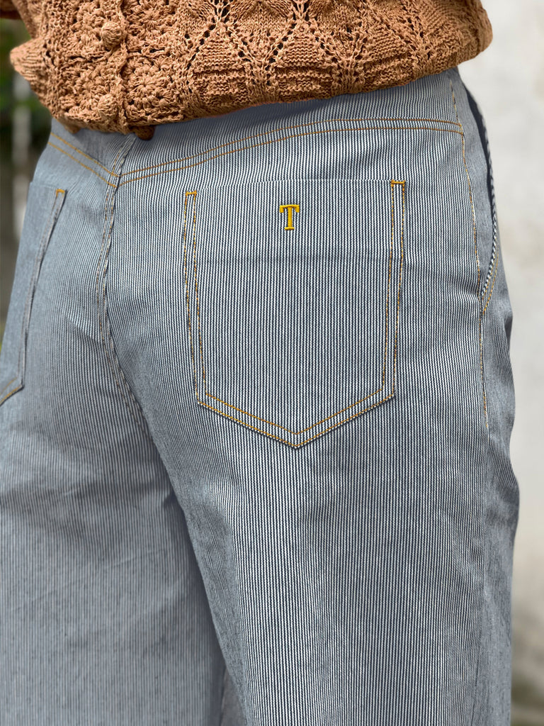 Surprise Sale! Blue Stripe Wideleg Slouchy Logo Embroidery Trousers