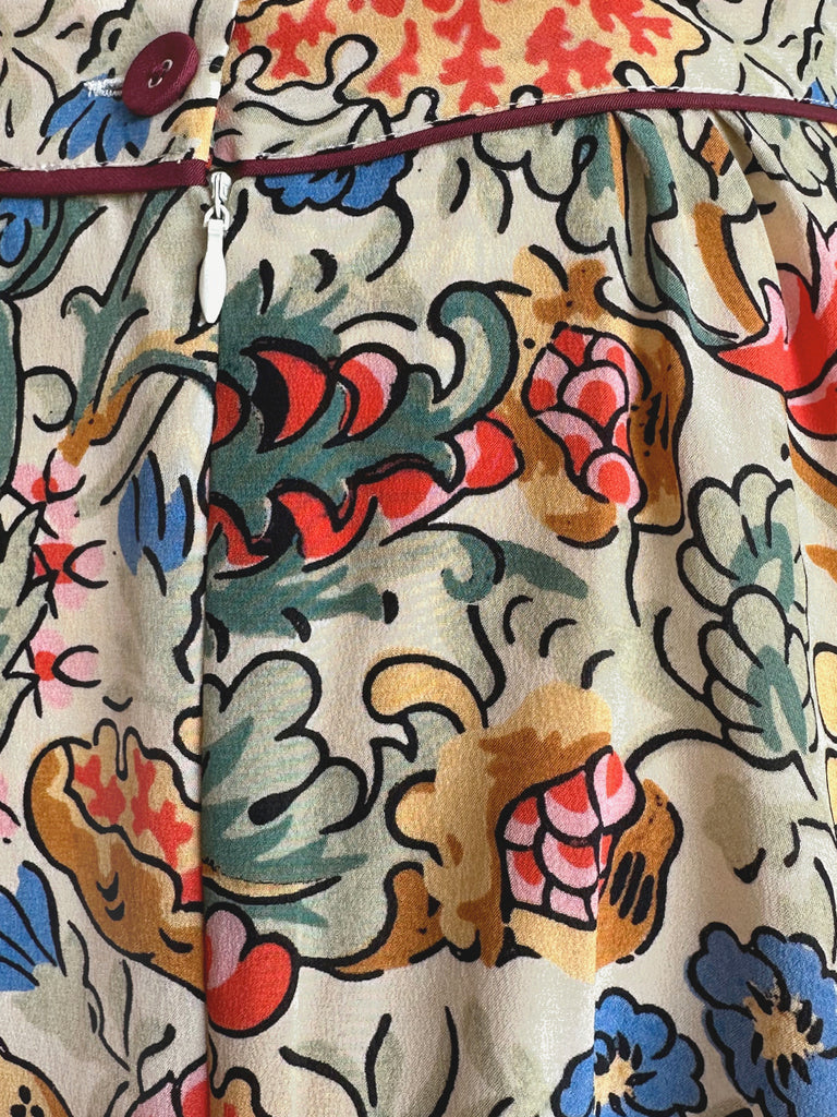 Final Sale! Botanical Vine Contrast Piping Scalloped Detail Silky Skirt