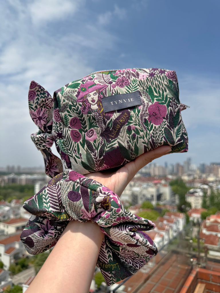 🎁 Limited Gift for purchase over HK$1300 - Woodland Pouch Scrunchie Duo (100% off)